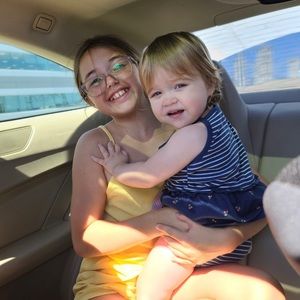 Meet your Posher, Alyvvea